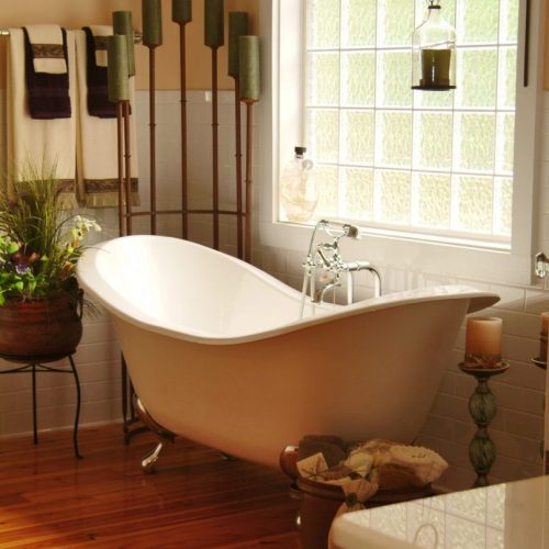 Bath Crest provides quality bathroom remodeling services in Salt Lake City. We install showers, bathtubs, countertops, etc. Visit us today.