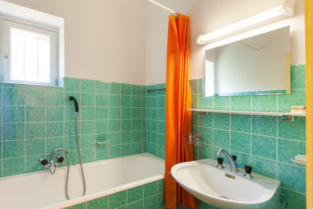 6 Signs Your Bathroom Needs to be Updated