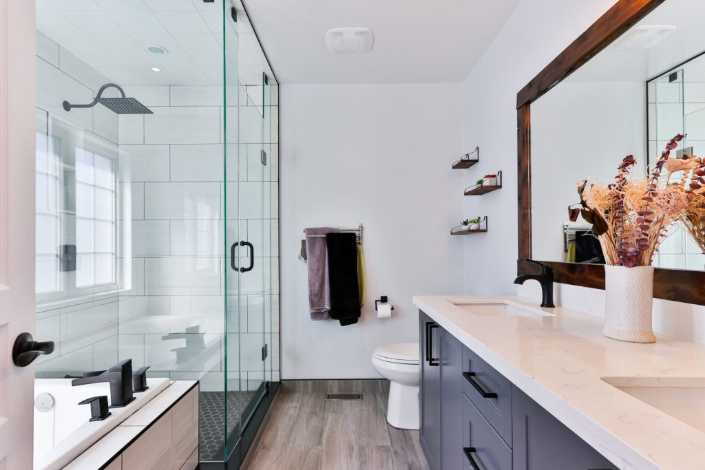 Expert bathroom remodel Sandy Utah services transforming spaces with over 40 years of experience. Start your dream project today!